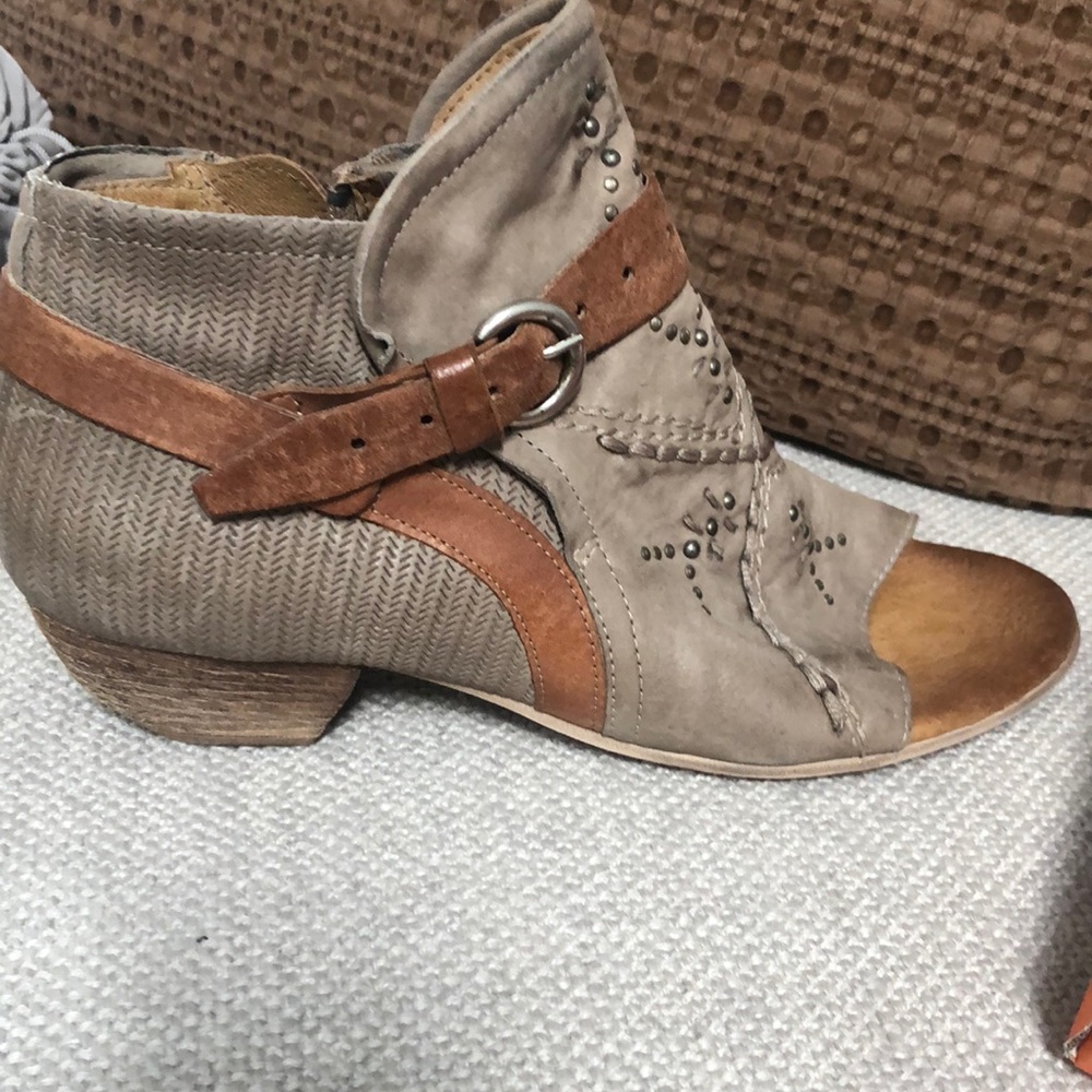 Miz Mooz heeled sandals